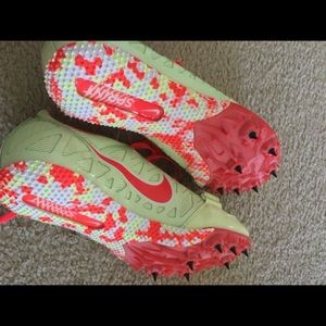 Nike spikes
